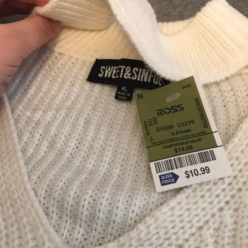 Sweater - Picture 2 of 2